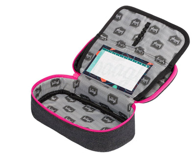 Piórnik szkolny Trampki